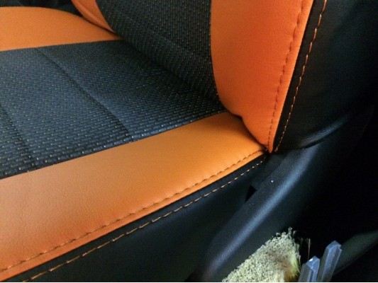 Авточехлы на Lada Kalina 2 Авточехлы на Lada Kalina 2