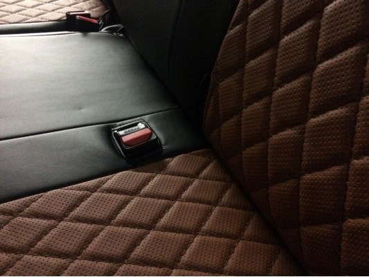 Авточехлы на Lada Largus Авточехлы на Lada Largus