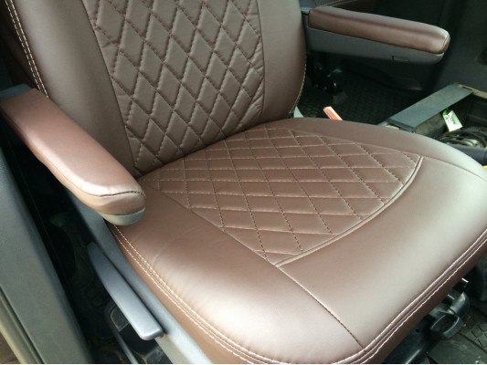 Авточехлы на Volkswagen Caravelle T5 Авточехлы на Volkswagen Caravelle T5