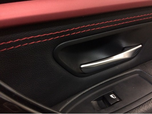 Перетяжка дверных карт Перетяжка дверных карт