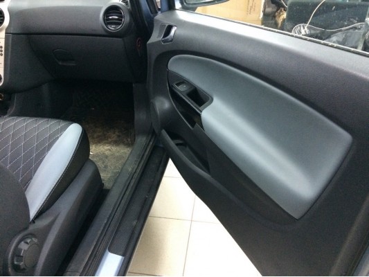 Перетяжка дверных карт Перетяжка дверных карт